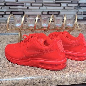 Nike Mens Air Max 90 Triple Red